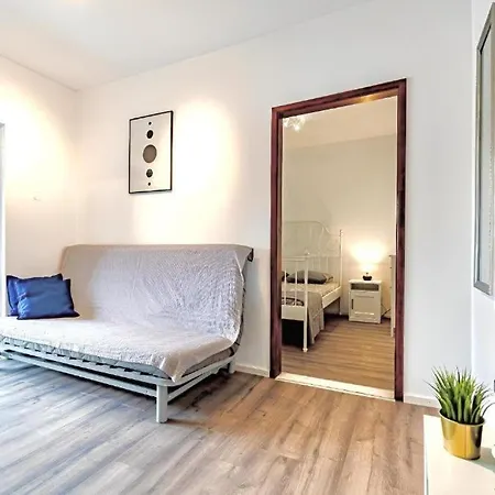 Apartment Kalos *